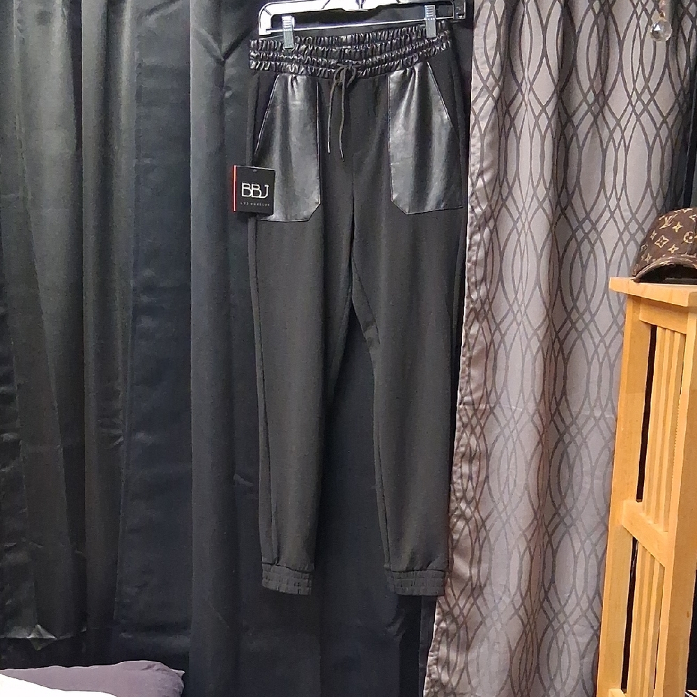 BBJ Men's Charcoal Jogger Pants